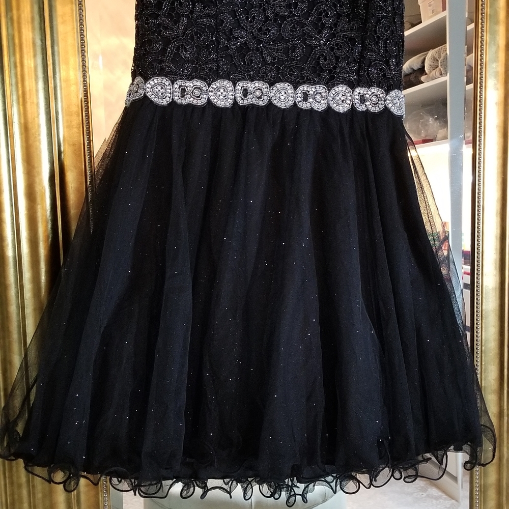 Gorgeous! Juniors strapless dress in EUC